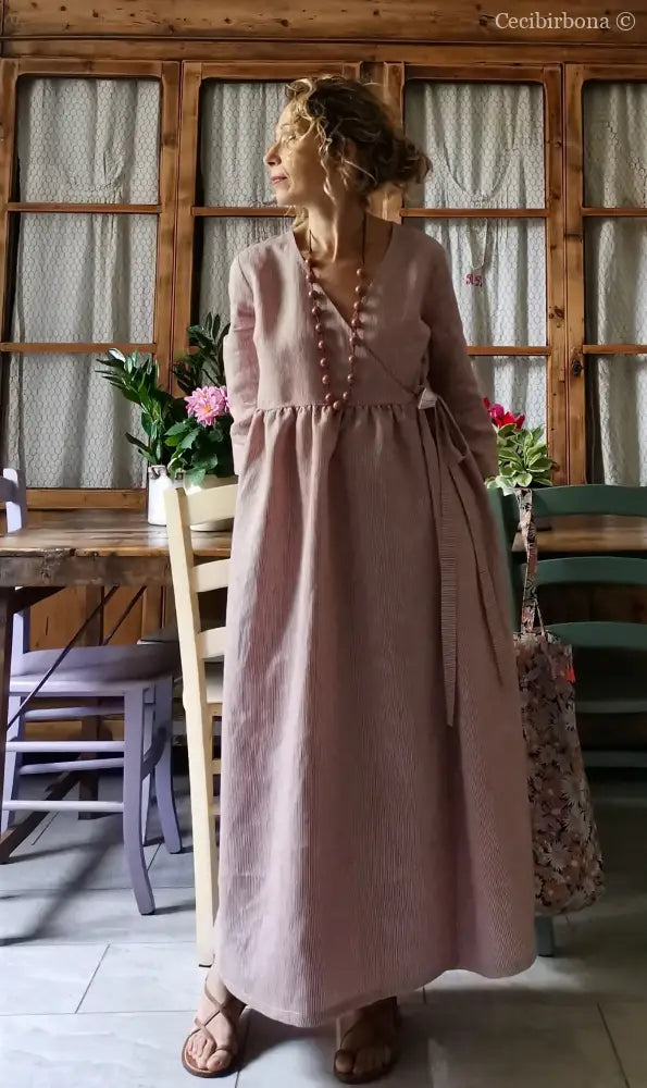 Abito lungo incrociato in lino rosa rigato Media (Ref. 111) abito donna