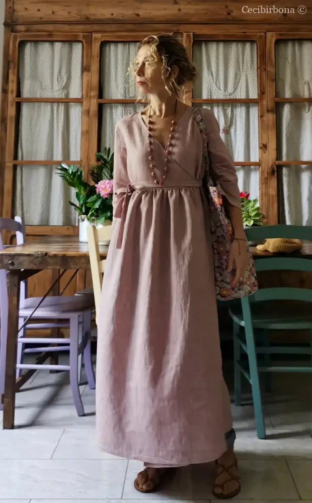 Abito lungo incrociato in lino rosa rigato Media (Ref. 111) abito donna