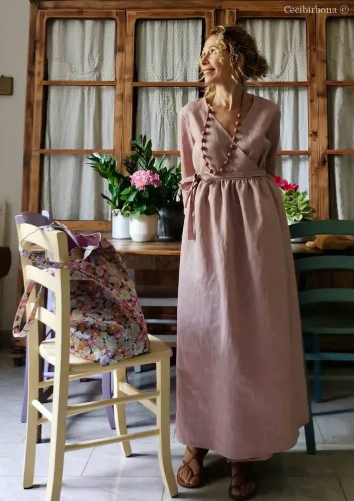 Abito lungo incrociato in lino rosa rigato Media (Ref. 111) abito donna