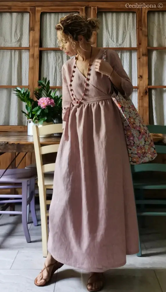 Abito lungo incrociato in lino rosa rigato Media (Ref. 111) abito donna