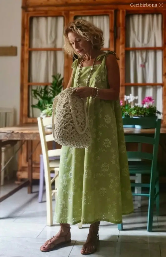 Abito prendisole in sangallo verde (Ref. 195) abito donna