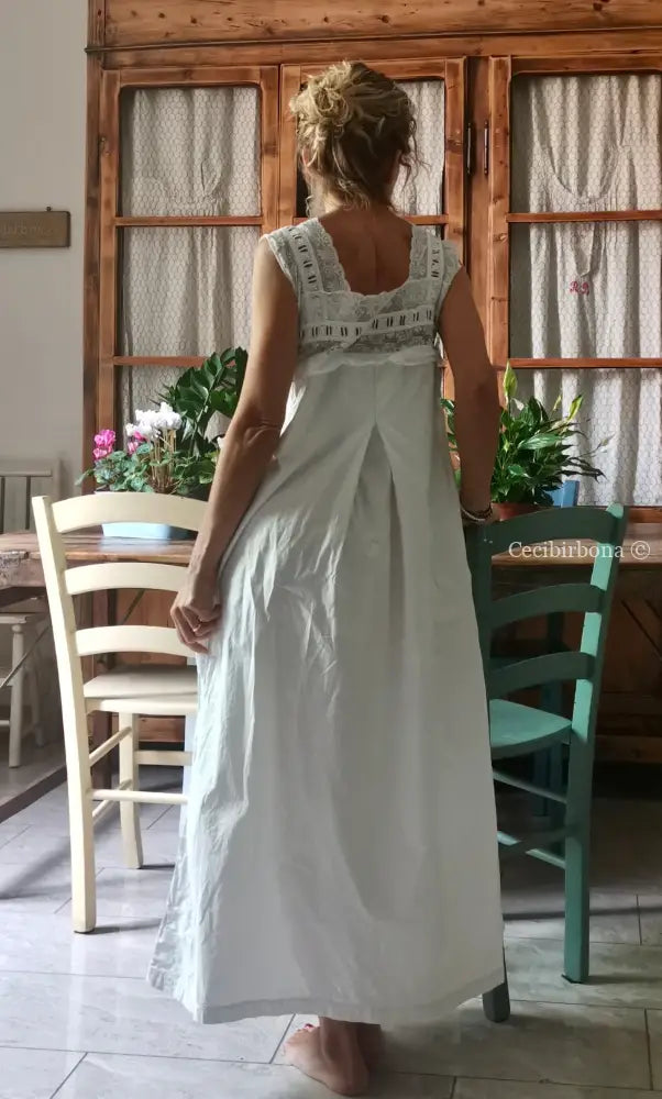 Abito sottoveste antico con pizzo “Corredo di Angiolina” Biancheria antica da donna