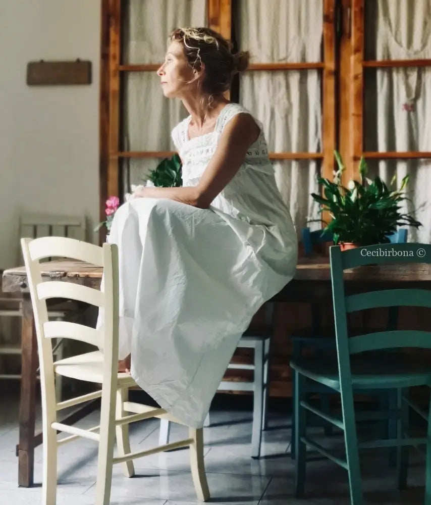 Abito sottoveste antico con pizzo “Corredo di Angiolina” Biancheria antica da donna