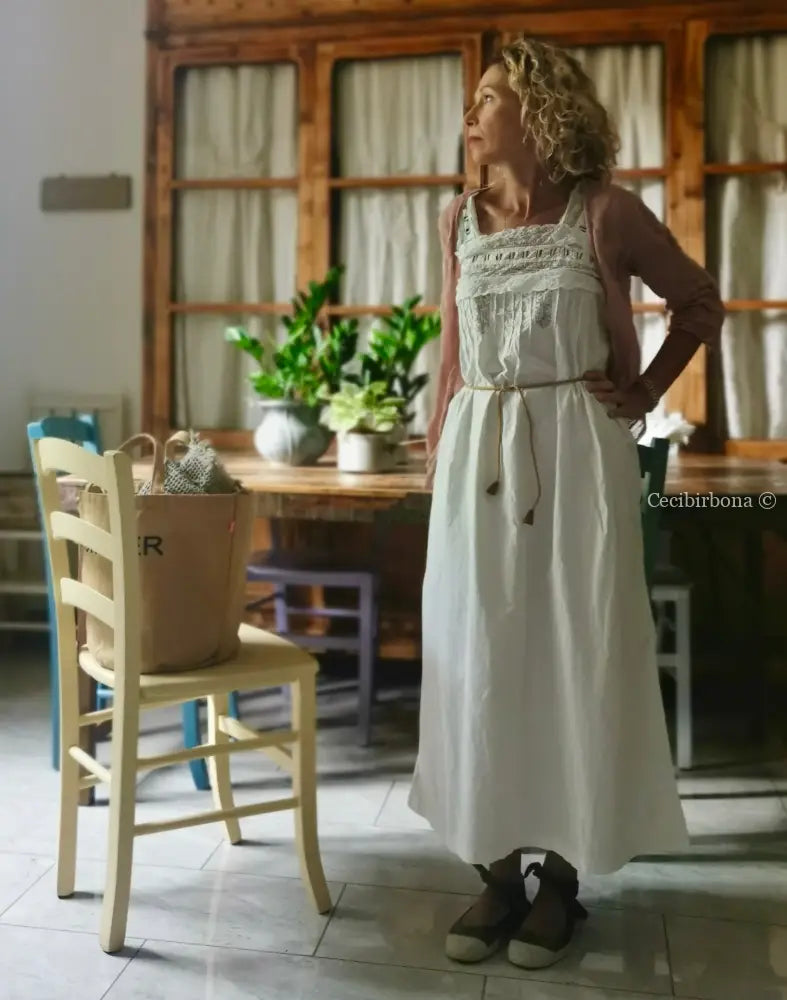 Abito sottoveste antico con pizzo “Corredo di Angiolina” Biancheria antica da donna