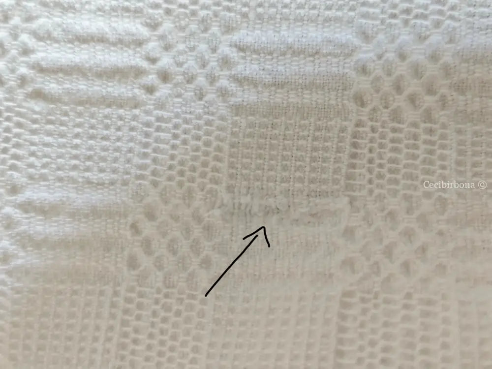 Asciugamano con monogramma rosa MT Asciugamano con monogramma MT