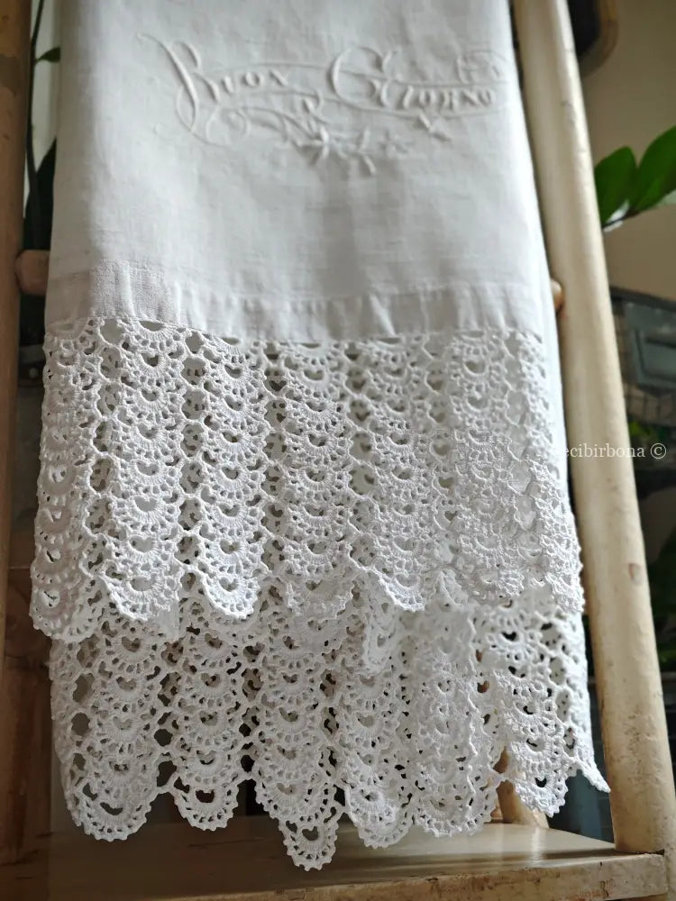 Asciugamano del Buon Giorno biancheria antica per la casa