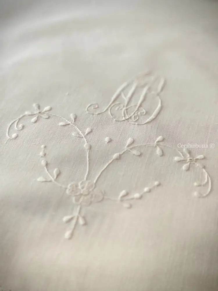 Asciugamano in lino antico con monogramma AB Asciugamano in lino antico