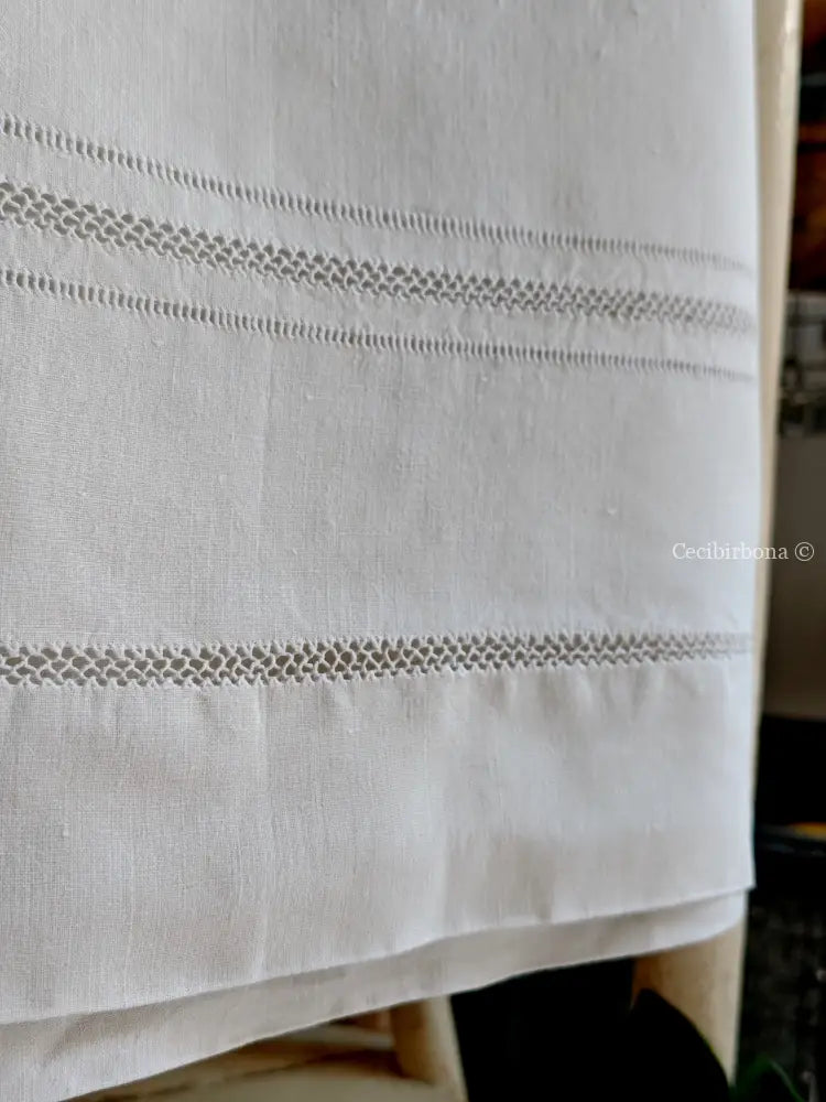 Asciugamano in lino con sfilature Asciugamano in lino antico