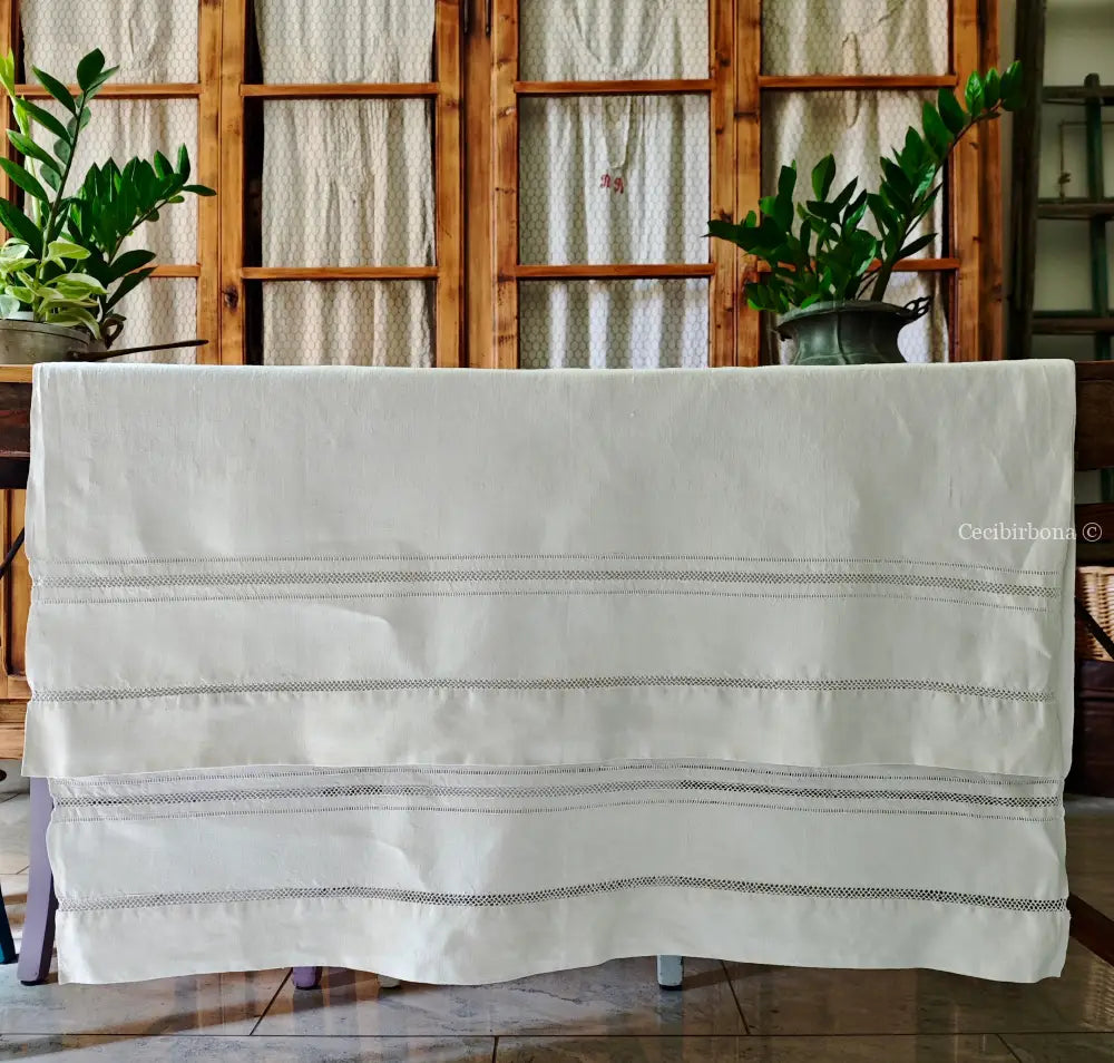 Asciugamano in lino con sfilature Asciugamano in lino antico