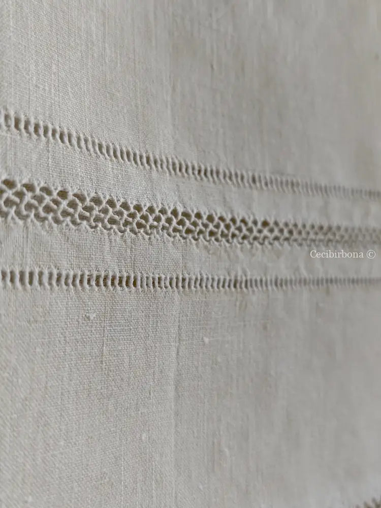 Asciugamano in lino con sfilature Asciugamano in lino antico