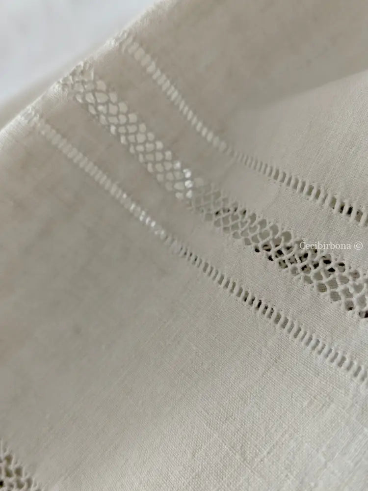 Asciugamano in lino con sfilature Asciugamano in lino antico