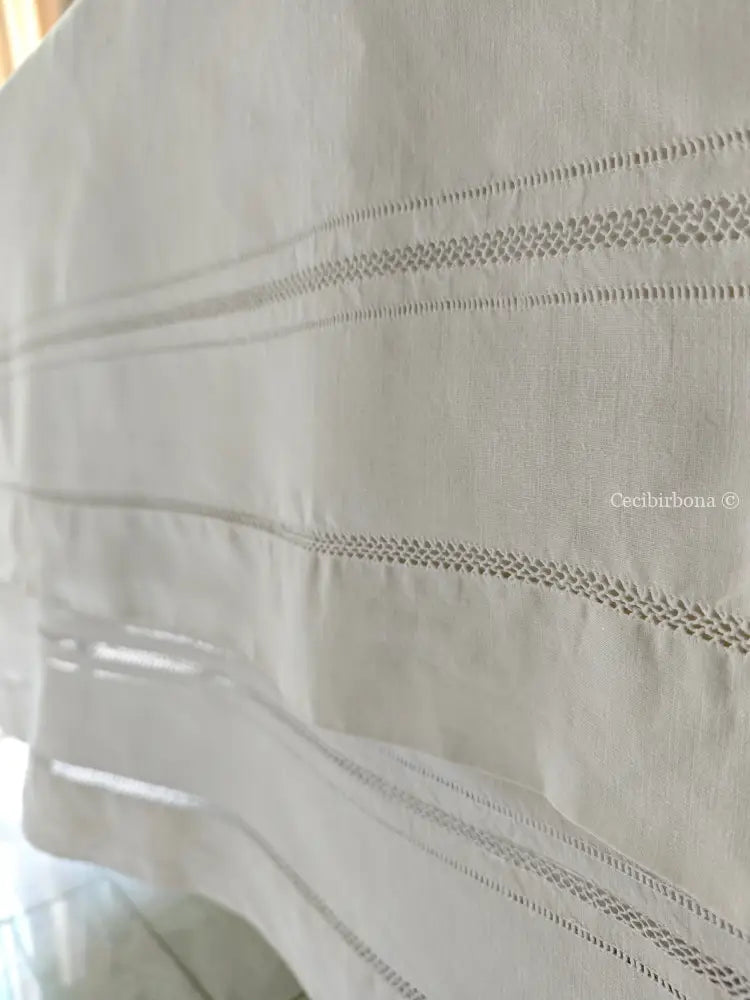 Asciugamano in lino con sfilature Asciugamano in lino antico