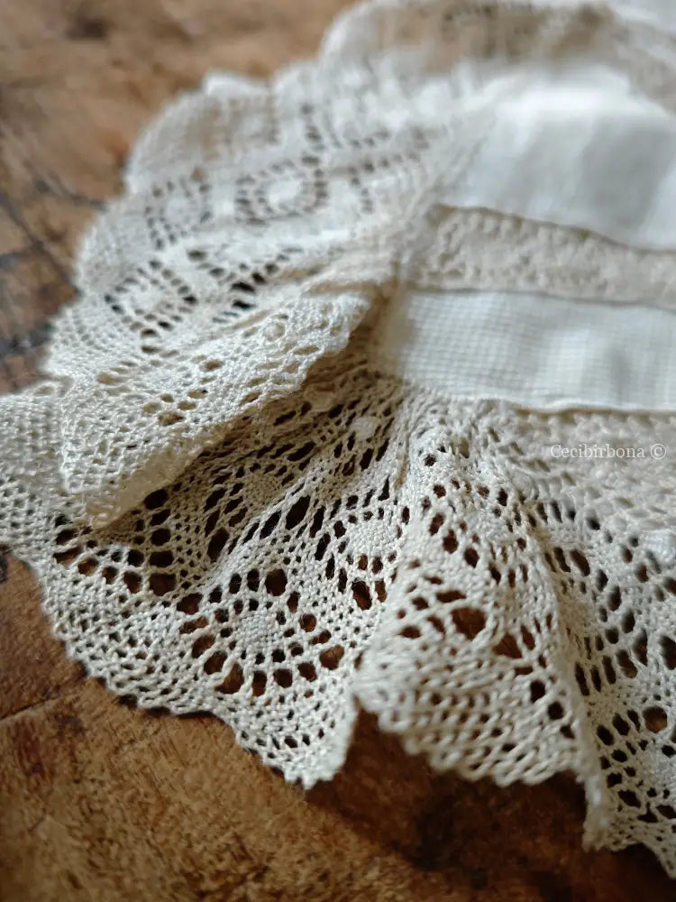 Busta portabiancheria antica con pizzo “Corredo di Angiolina” biancheria antica per la casa