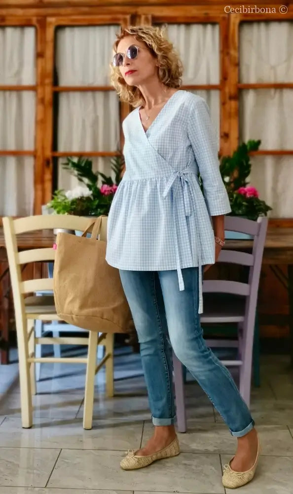 Camicia a quadrettini celesti incrociata (Ref. 186) Small camicia donna