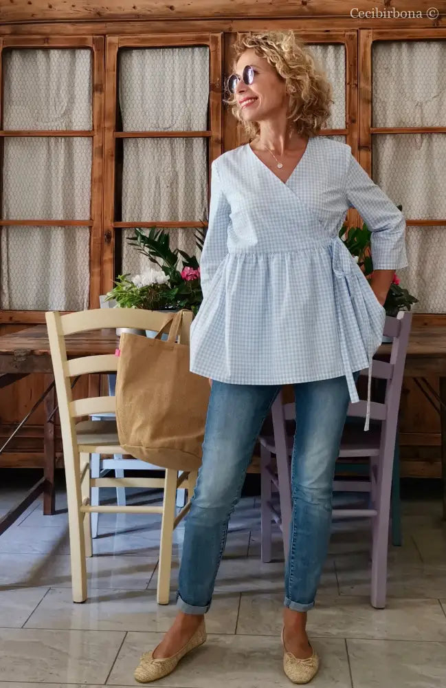 Camicia a quadrettini celesti incrociata (Ref. 186) Small camicia donna