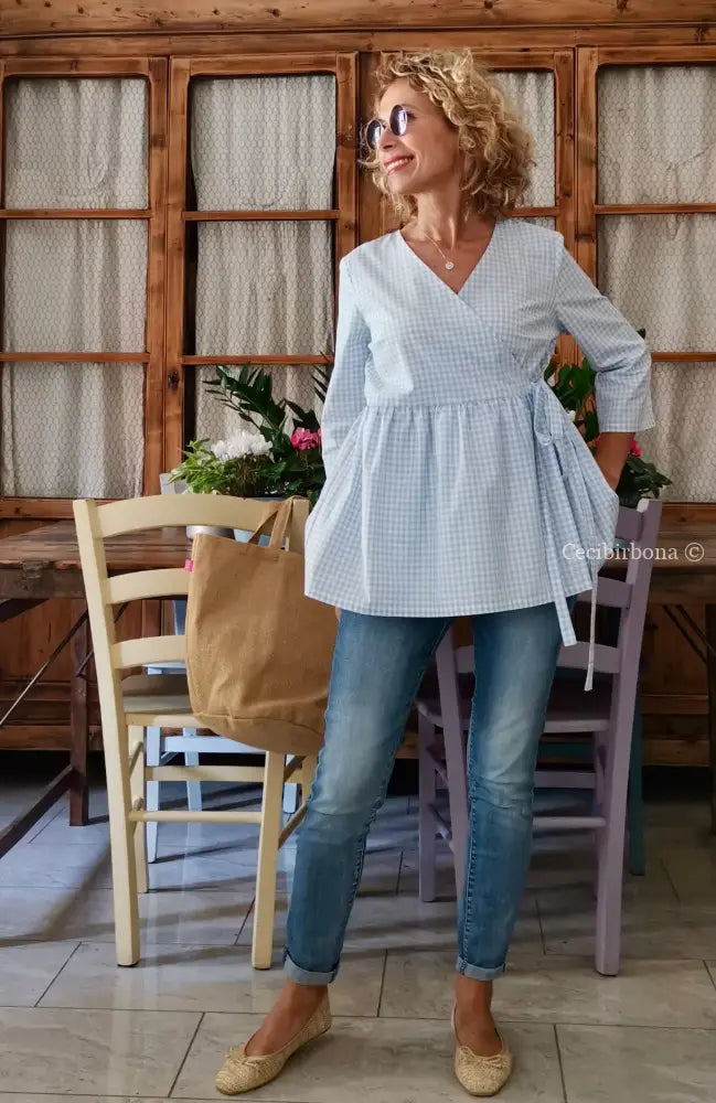 Camicia a quadrettini celesti incrociata (Ref. 186) Small camicia donna