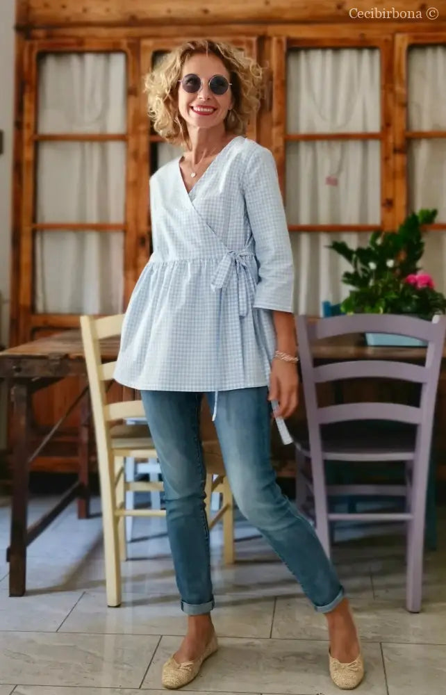 Camicia a quadrettini celesti incrociata (Ref. 186) Small camicia donna