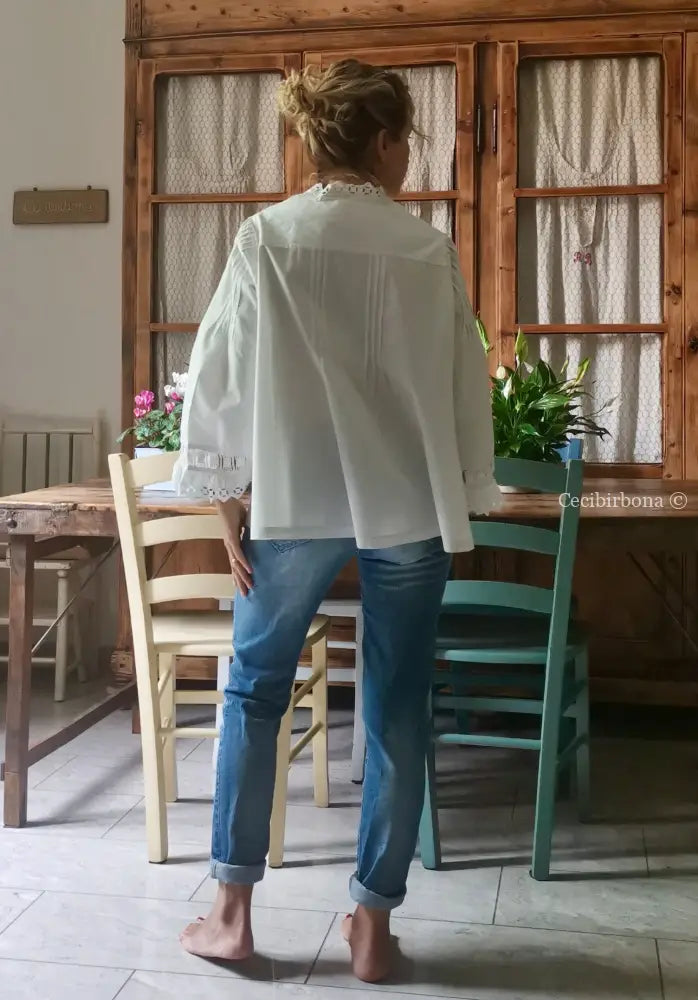 Camicia antica con pizzo a maniche lunghe “Corredo di Angiolina” Biancheria antica da donna