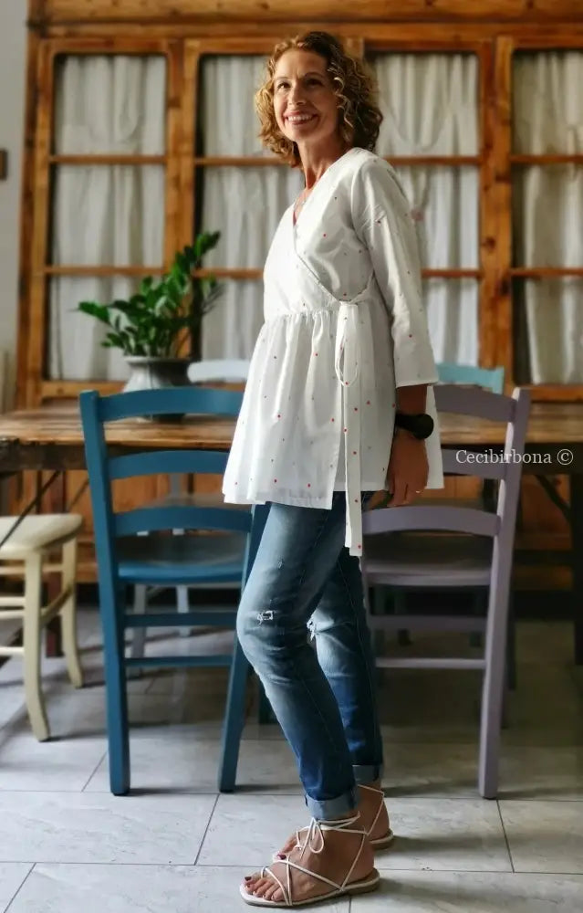Camicia bianca incrociata a pois (Ref. 149) Media camicia donna
