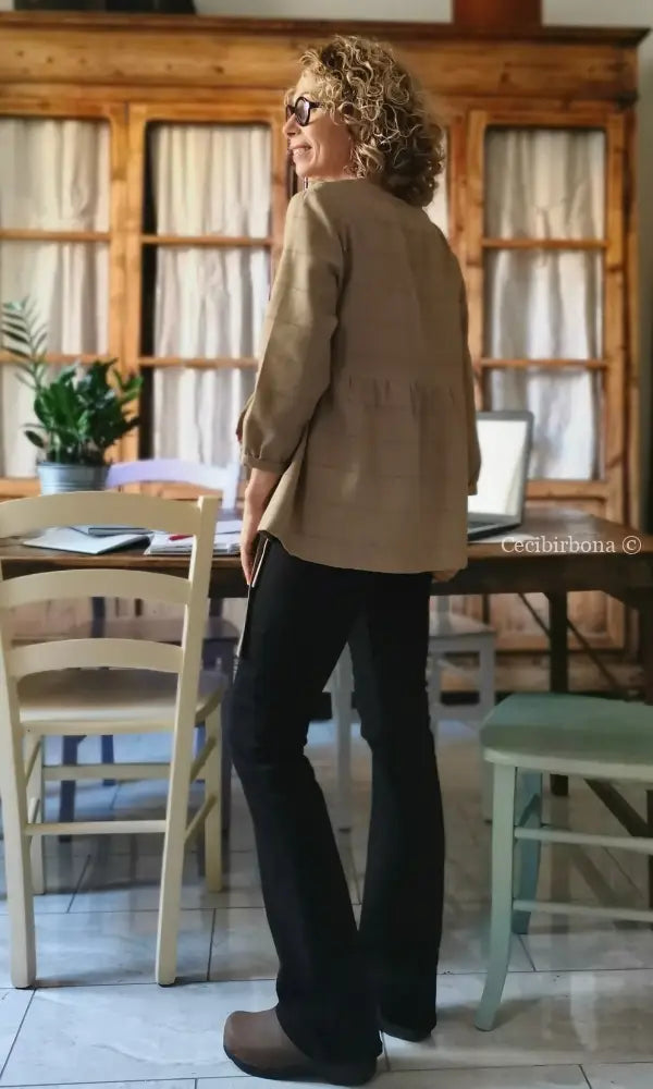 Camicia donna incrociata in lana beige (Ref. 100) camicia donna