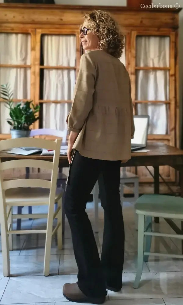 Camicia donna incrociata in lana beige (Ref. 100) camicia donna