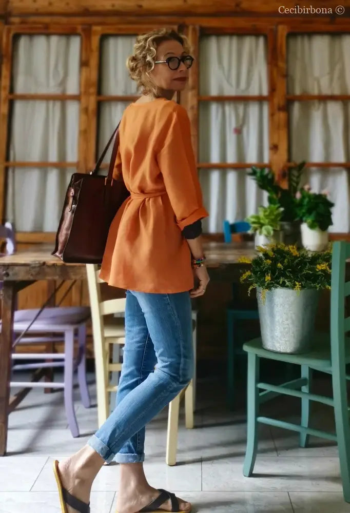 Camicia incrociata in lino arancio con maniche (Ref. 305) camicia donna