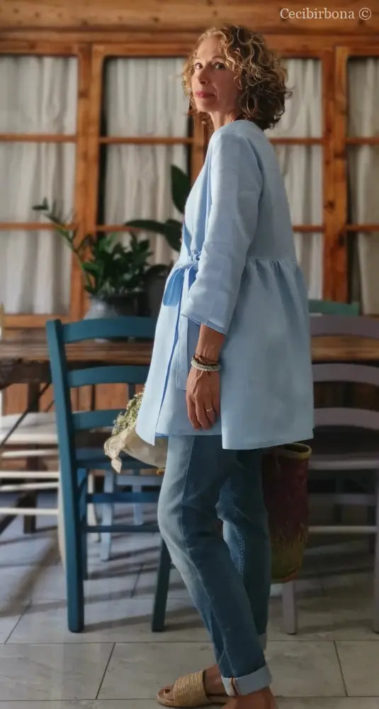 Camicia incrociata in lino celeste con maniche (Ref. 118) camicia donna