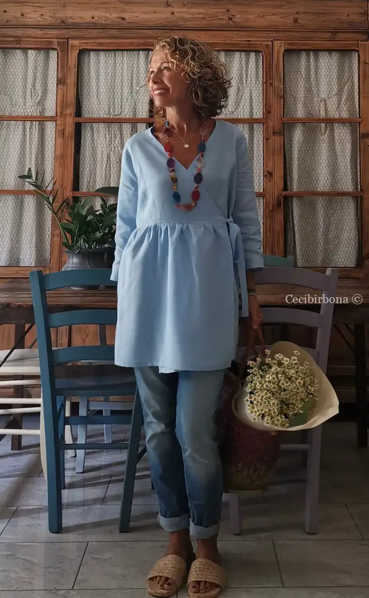 Camicia incrociata in lino celeste con maniche (Ref. 118) camicia donna