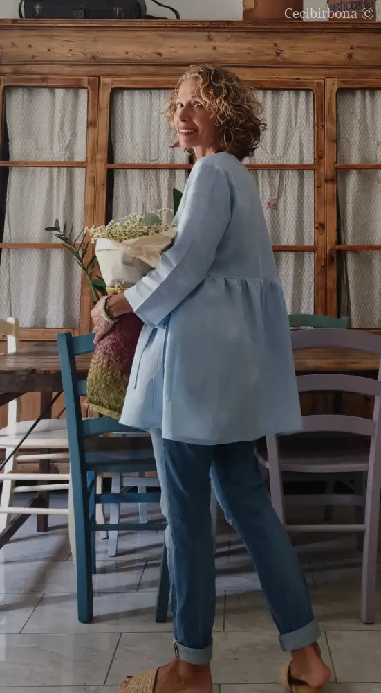 Camicia incrociata in lino celeste con maniche (Ref. 118) camicia donna