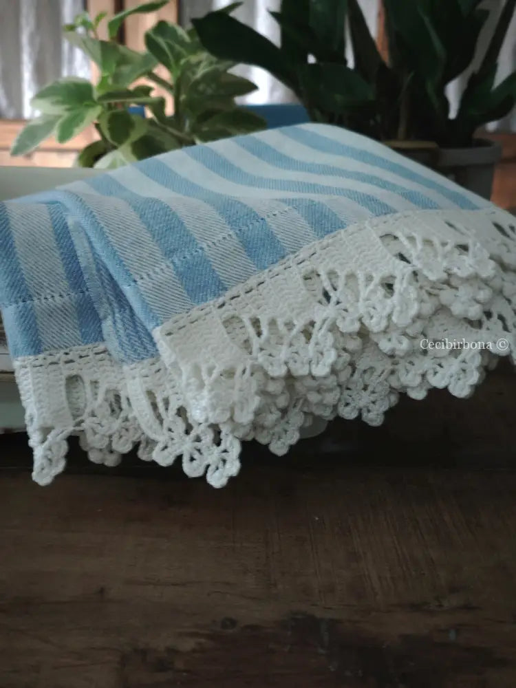 Canovaccio con bordi all’uncinetto accessori cucina