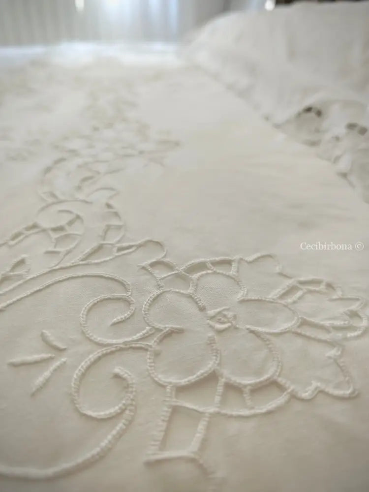 Completo lenzuolo matrimoniale ricamato con federe Lenzuolo matrimoniale rifamato