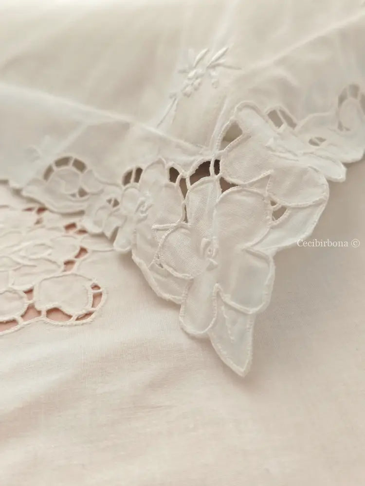 Completo lenzuolo matrimoniale ricamato con federe Lenzuolo matrimoniale rifamato