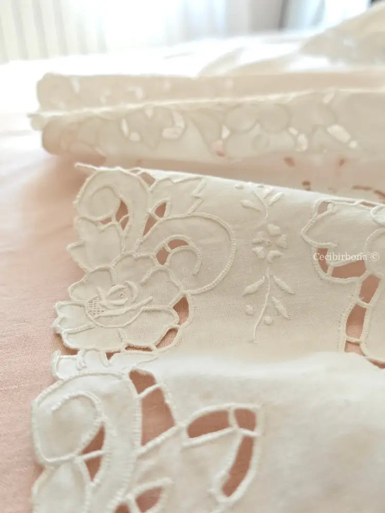 Completo lenzuolo matrimoniale ricamato con federe Lenzuolo matrimoniale rifamato