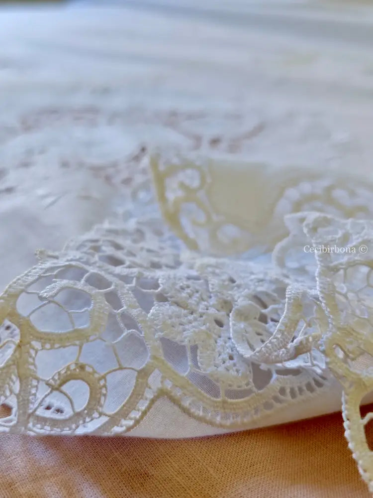 Completo lenzuolo matrimoniale ricamato con federe Lenzuolo matrimoniale rifamato