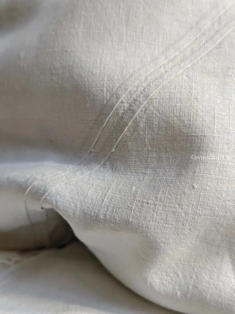 Coppia di federe antiche con pizzo all’uncinetto e monogramma MR biancheria antica per la casa