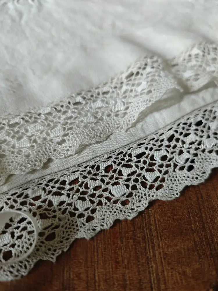 Coppia di federe antiche ricamate in lino “Corredo di Angiolina” biancheria antica per la casa