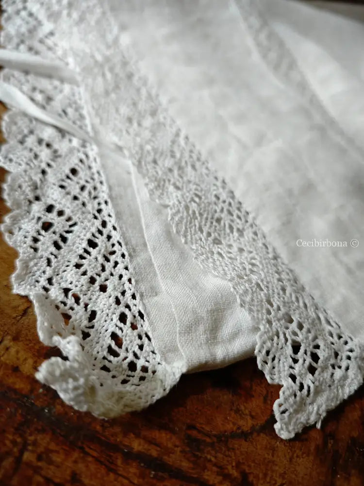 Coppia di federe antiche ricamate in lino “Corredo di Angiolina” biancheria antica per la casa