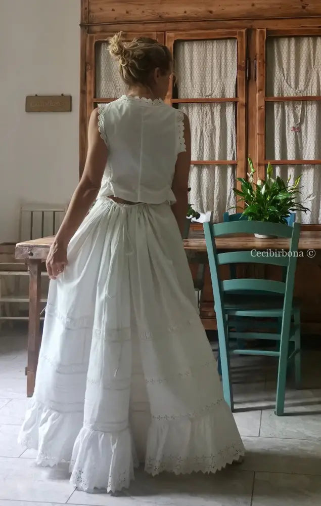 Corpetto antico ricamato “Corredo di Angiolina” camicia donna