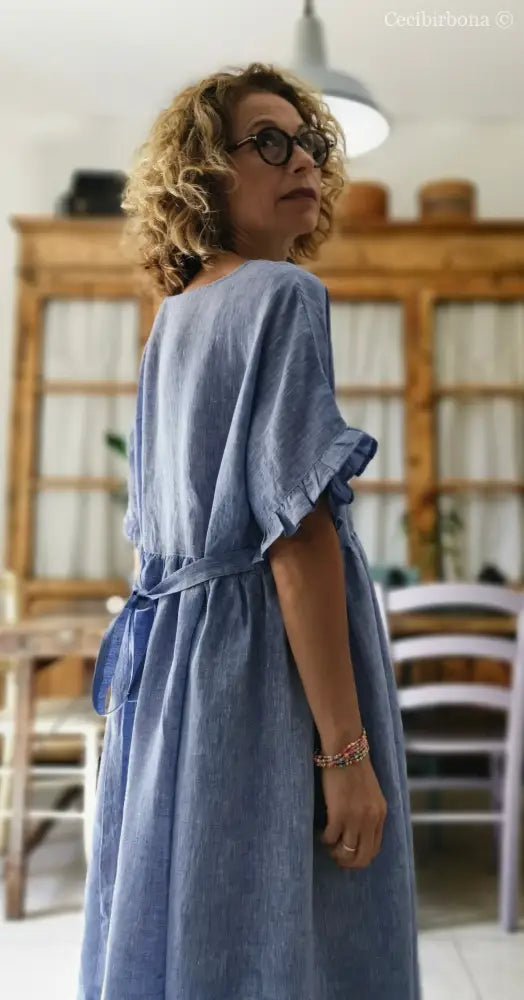 Disponibile in preordine Abito con maniche in lino azzurro abito donna