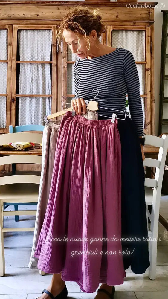 DISPONIBILE IN PREORDINE Gonna in mussola di cotone beige con cinturino elastico e tasche gonna donna