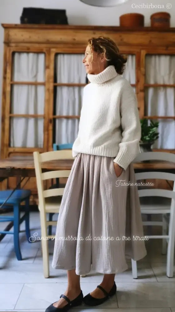 DISPONIBILE IN PREORDINE Gonna in mussola di cotone beige con cinturino elastico e tasche gonna donna