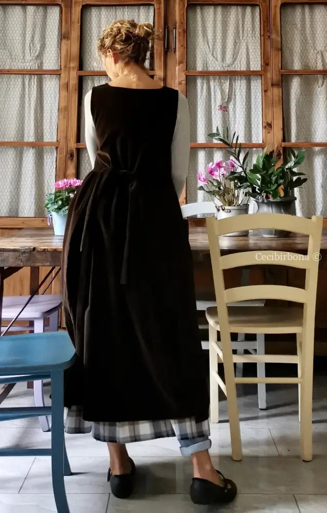 DISPONIBILE IN PREORDINE Grembiule in velluto marrone (Ref. 70) grembiule donna tessuti moderni