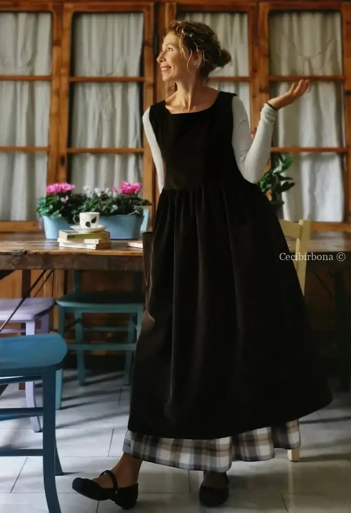 DISPONIBILE IN PREORDINE Grembiule in velluto marrone (Ref. 70) grembiule donna tessuti moderni