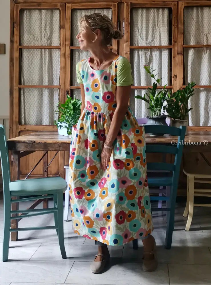 Grembiule a fiori colorati (Ref. 328) grembiule donna tessuti moderni