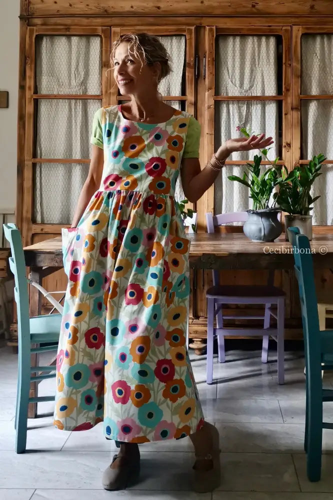 Grembiule a fiori colorati (Ref. 328) grembiule donna tessuti moderni