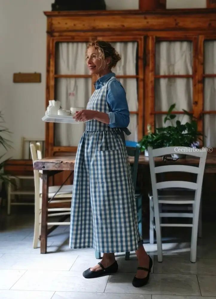 Grembiule a quadri azzurro polveroso (Ref. 398) grembiule donna tessuti moderni