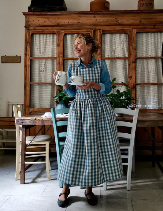 Grembiule a quadri azzurro polveroso (Ref. 398) grembiule donna tessuti moderni