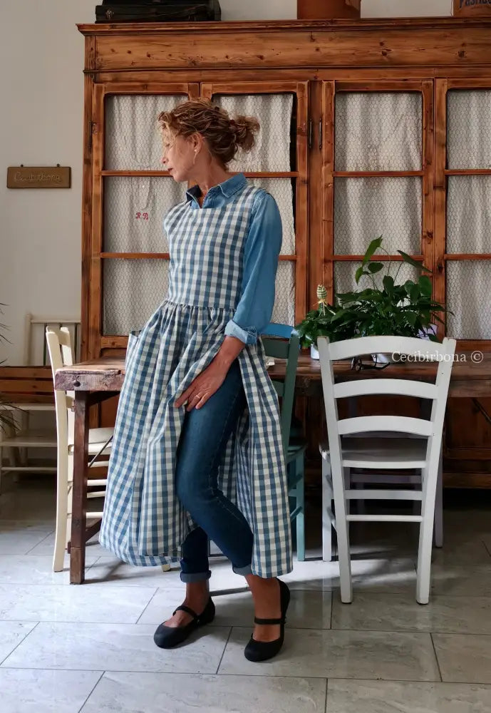 Grembiule a quadri azzurro polveroso (Ref. 398) grembiule donna tessuti moderni