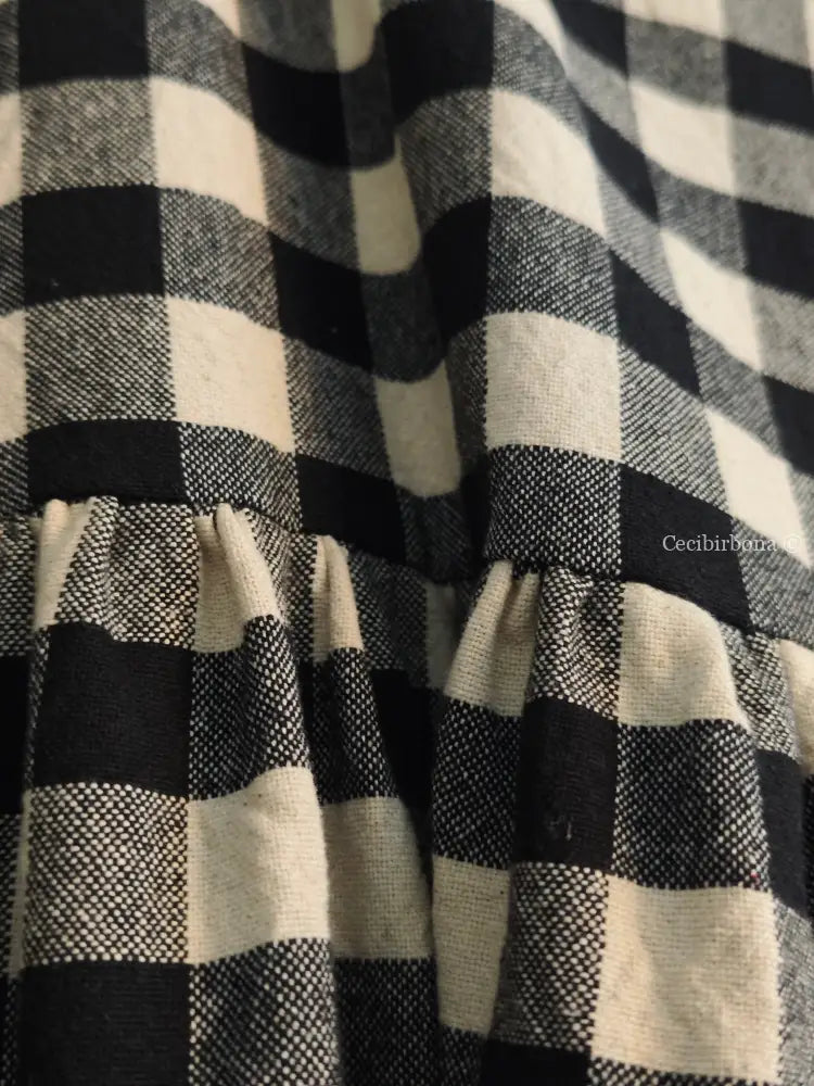 Grembiule a quadri neri e panna Grembiule donna moderno