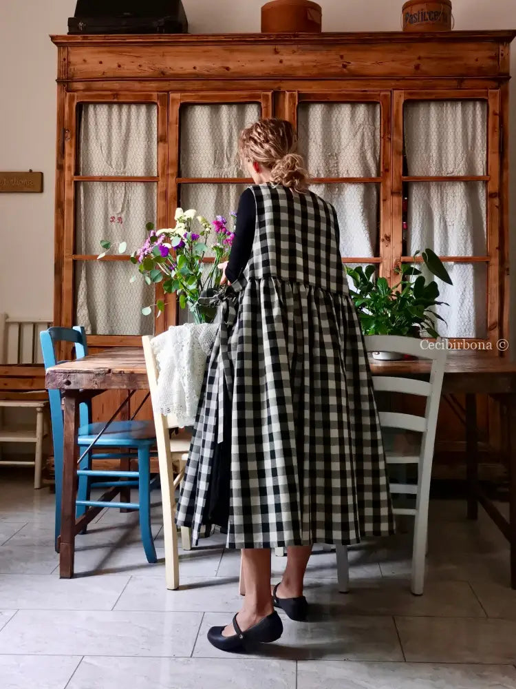 Grembiule a quadri neri (Ref. 396) grembiule donna tessuti moderni